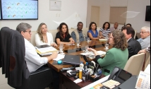 João Azevêdo apresenta potencialidades da Paraíba à missão da Colômbia, Mali e Moçambique 