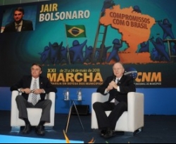 Bolsonaro defende repasse direto aos Municípios; veja vídeo