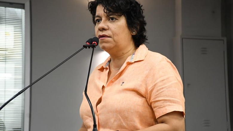 Deputada Estela comenta rejeição de título de cidadão a Sikera Júnior: "Seria uma vergonha para PB"