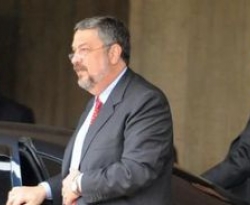 Fachin rejeita mais um habeas corpus de ex-ministro Antonio Palocci