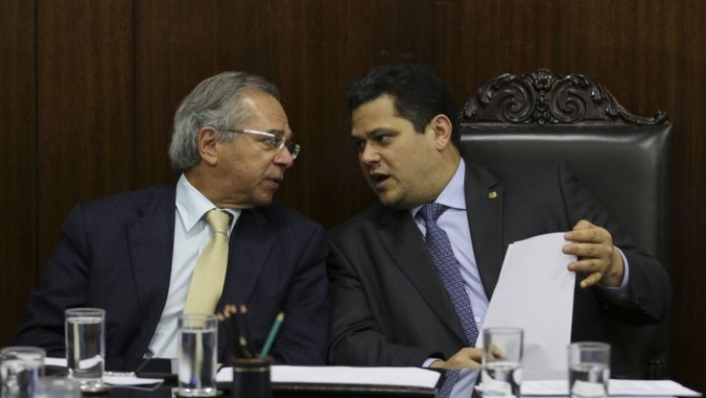 Previdência: senadores tentam reverter atrito com Paulo Guedes