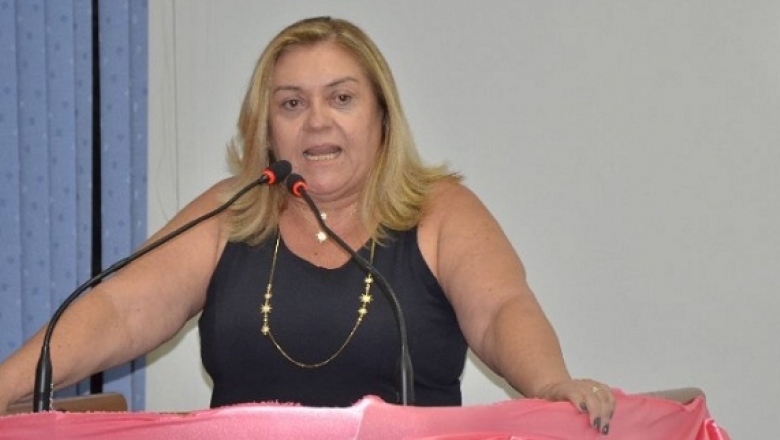 Cajazeiras: Secretária de Desenvolvimento Humano é sabatinada por vereadores e explica áudio e video polêmicos
