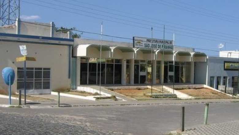 Prefeitura de São José de Piranhas paga segunda parcela do 13º salário dos servidores nesta sexta-feira (7)
