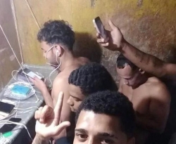 Preso tira selfie após criar 'setor de telefonia' dentro de Centro de Detenção em São Paulo