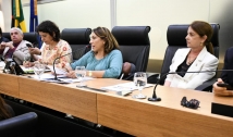 Future-se transforma universidades em balcões de negócios, rechaça Cida Ramos