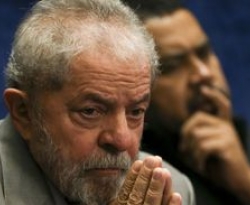 MPF denuncia ex-presidente Lula por lavagem de dinheiro