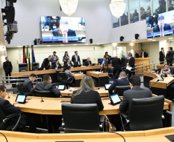 Assembleia aprova LDO e fecha semestre com aumento de 361% na produção de matérias