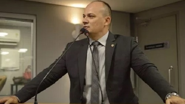 Deputado pede renúncia de João Azevêdo e Cida Ramos sai em defesa do governo