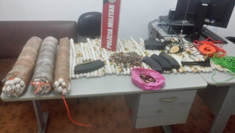 Polícia apreende quase 100 explosivos e munições após frustrar roubo a carro-forte em São Mamede