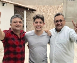 Pré-candidato a prefeito Carlos Filho tem aval de dois vereadores do PTB em Cajazeiras; Lindberg Lira não foi a reunião