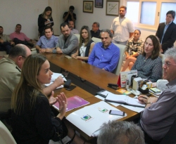 Ricardo discute ações na área de segurança com representantes de entidades de Campina Grande