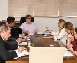 João Azevêdo discute melhorias no sistema socioeducativo com representantes do Judiciário e MP