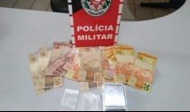 Jovens são presos com drogas, dinheiro e balança de precisão em Catolé do Rocha