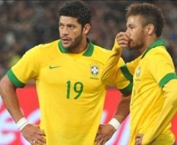 Neymar recebe salário de R$ 35 milhões e Hulk é o quarto mais bem pago jogador brasileiro; confira a lista