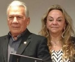 Na frente do marido prefeito, deputada não poupa críticas a gestão de saúde de Cajazeiras e imprensa repercute