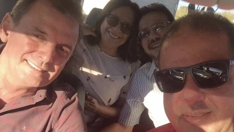 Cajazeiras: ex-prefeitos Carlos Antônio e Denise posam para fotos em carro com Chico Mendes e contrariam Jeová sobre 2020
