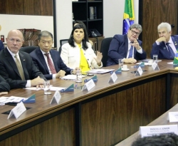 João Azevêdo assegura inclusão do estaleiro de Lucena em portfólio de projetos de interesse do país