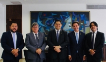 João Azevêdo se reúne com presidente do Senado para acelerar tramitação de empréstimo junto ao Banco Mundial