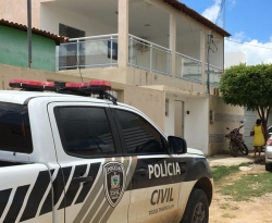 Mulher acusada de matar padrasto em Itaporanga alega que cometeu o crime para defender a mãe