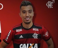 Flamengo anuncia atacante colombiano Fernando Uribe; jogador estava no futebol mexicano 
