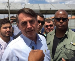 Bolsonaro diz que ‘não polemiza com condenado’