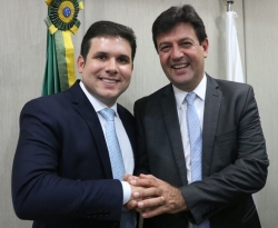 Ministro garante a Hugo Motta credenciamento do Hospital do Bem em Patos