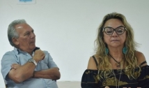 Deputada dar prazo a prefeito de Cajazeiras e pede demissão de duas secretárias 